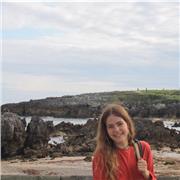 Soy una chica polivalente y perfectamente adaptable a todo tipo de materias a alumnos hasta los 16. En caso de bachillerato, puedo dar refuerzo si se trata de bachillerato social ( Literatura, economia...)